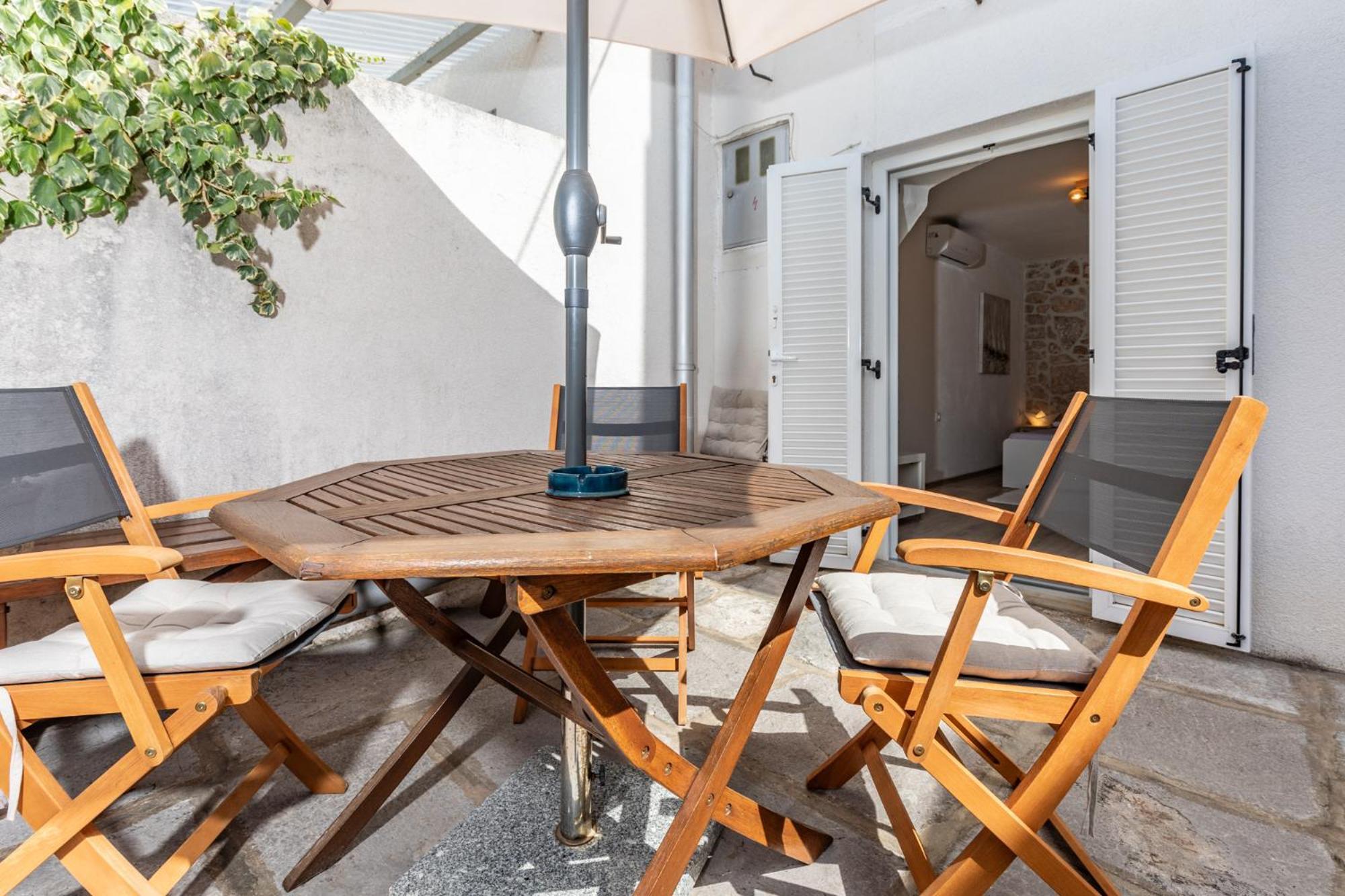 Guest House Otto Punat Exterior foto