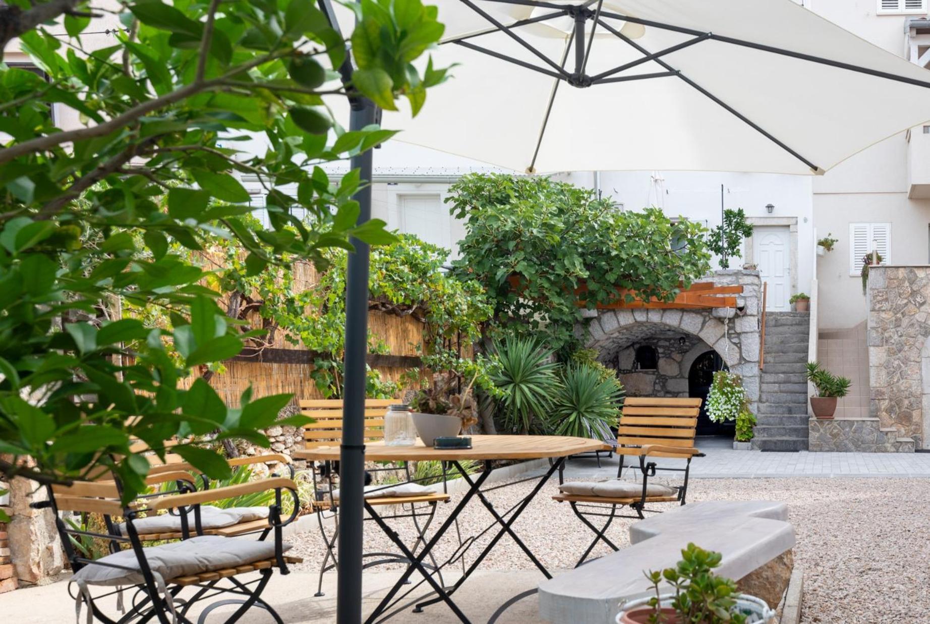 Guest House Otto Punat Exterior foto