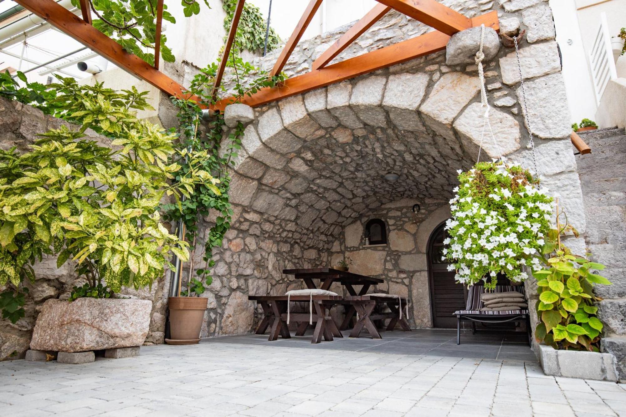 Guest House Otto Punat Exterior foto